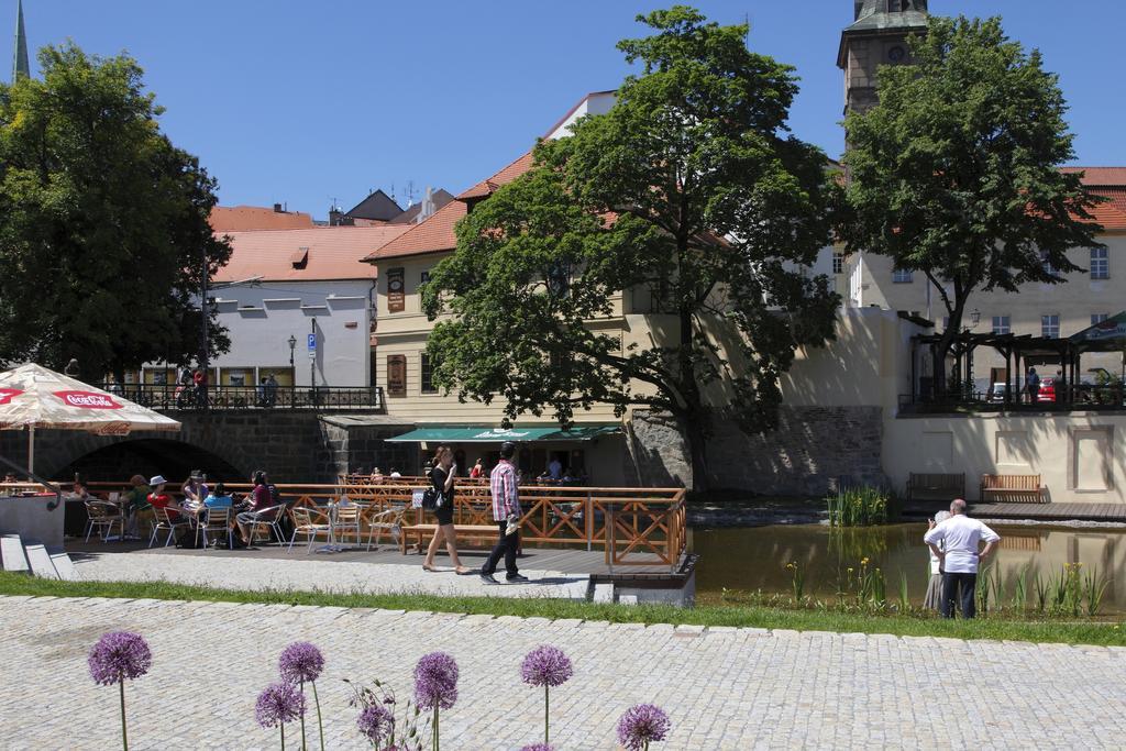U Zvonu Hotel Plzeň Exterior foto
